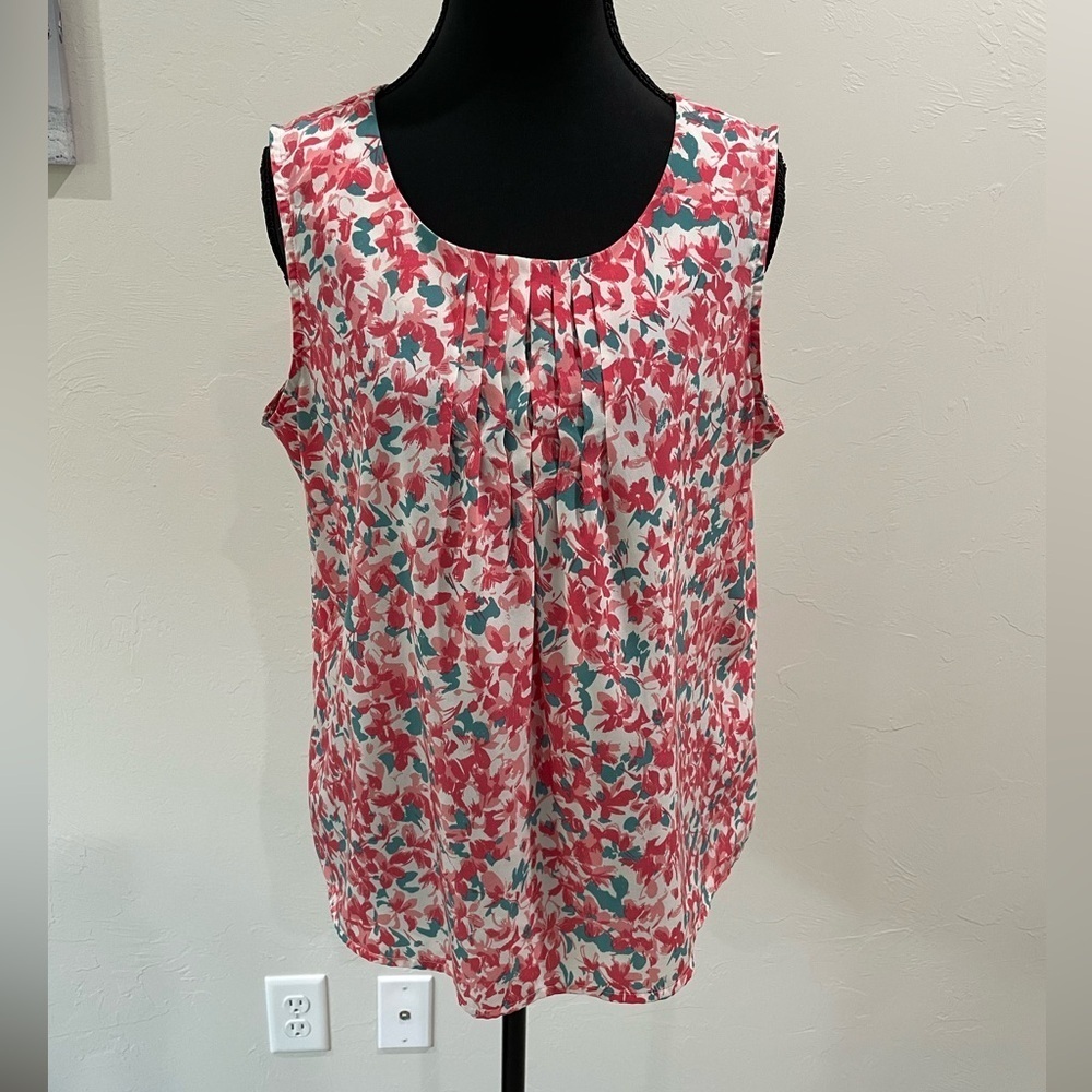 Talbots Sleeveless Floral Top Medium Petite